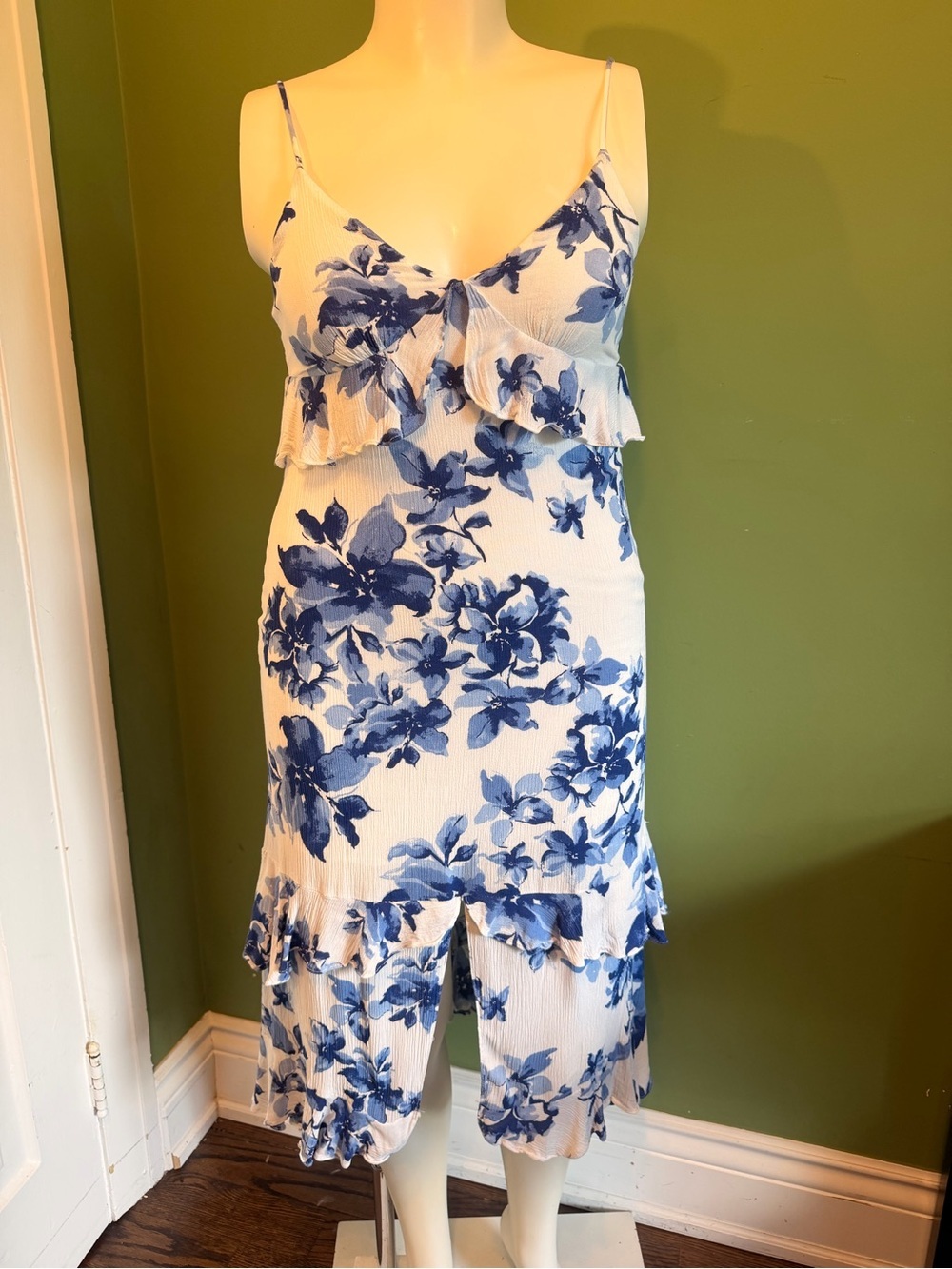 Island Time Blue and white floral print Ruffled midi Dress